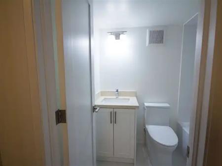 A cozy 1 bedroom rental in East Toronto, this fully renovated one-bedroom baseme | Toronto