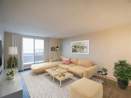Southview Plaza | 2080 Pembina Hwy., Winnipeg