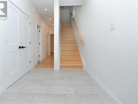 88 HAMILTON AVENUE N | 88 HAMILTON AVENUE N, Ottawa