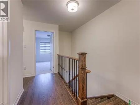 28 DENNIS Avenue | 28 DENNIS Avenue, Brantford