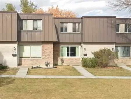 749 Kingsmere Cres SW | 749 Kingsmere Crescent Southwest, Calgary