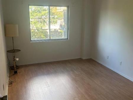1 CH - 1 SDB - Côte Saint-Luc - $1,645 /mo