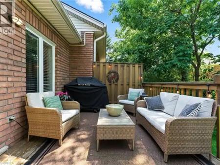 24 HARDY Road Unit# 18 | 24 HARDY Road Unit# 18, Brantford