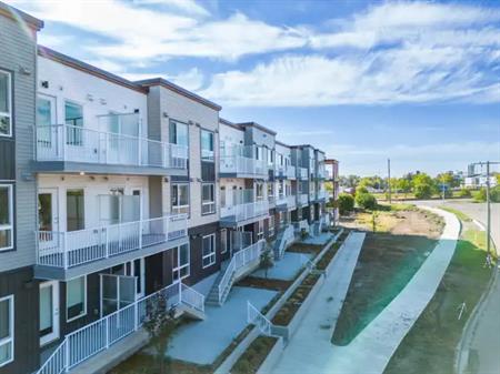 BRIGHT MODERN 1 BEDROOM INGLEWOOD UNIT | 1605 17 Street Southeast, Calgary