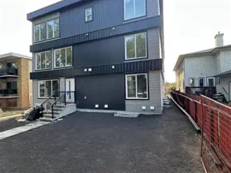 Newly Built 2000 sq ft, 5 Bedroom Rental Perfect  for Roommates or Families | 11942 81 Street Northwest, Edmonton