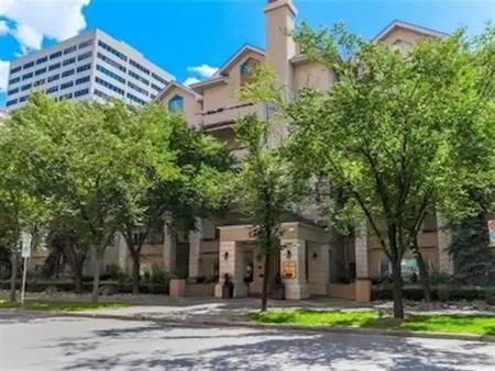 Spacious, Recently Renovated Downtown Penthouse Suite | 515 - 777 3 Avenue SW, Calgary