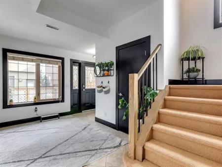 Prime Location! 2 Master Bedrooms, Jacuzzi Tub! | 5 - 2421 29 Street Southwest, Calgary