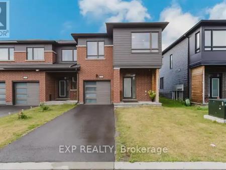 611 FENWICK WAY | 611 FENWICK WAY, Ottawa