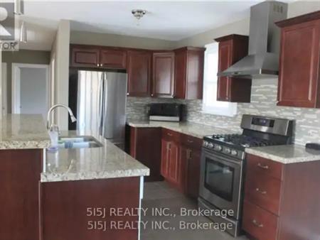 212 LEE AVENUE | 212 LEE AVENUE, Whitby