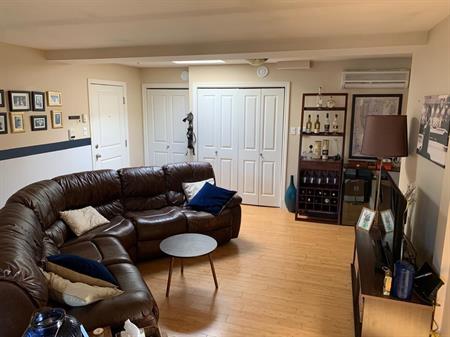 1,100 sq. ft. modern condo near waterfront