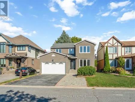7 CASTLETHORPE CRESCENT | 7 CASTLETHORPE CRESCENT, Ottawa