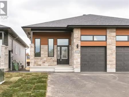 562 REGINA STREET | 562 REGINA STREET, Russell