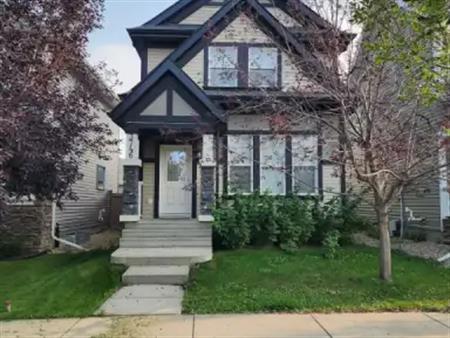 3 Bedroom, 2.5 Bathroom Single House for rent | 3746 Alexander Crescent Southwest, Edmonton