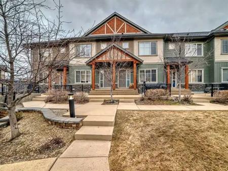 2 Ensuite Bedroom townhouse with 2.5 bathrooms and Double Garage. | 21 Skyview Springs Circle Northeast, Calgary