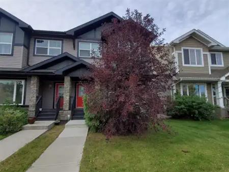 521 Crystallina Nera Way NW Edmonton, AB | 521 Crystallina Nera Drive Northwest, Edmonton