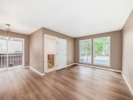 Newly Renovated 2-Bedroom, 1-Bath Duplex in Quiet Whiteridge Community | 679 Whiteridge Road Northeast, Calgary