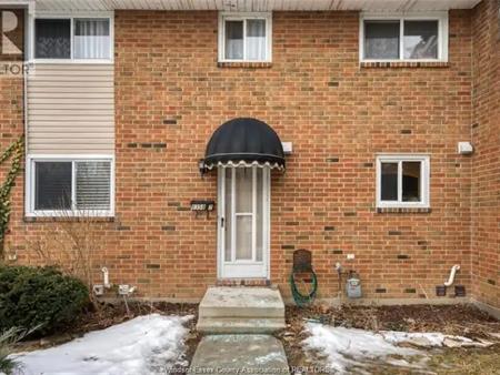 9358 ESPLANADE | 9358 ESPLANADE, Windsor