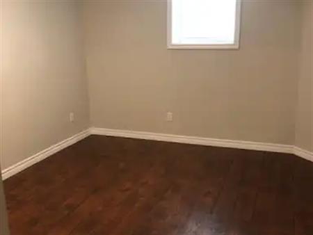 983-1 SYNDENHAM LANE | 983-1 SYNDENHAM LANE, Milton