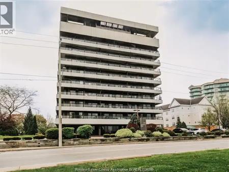 5125 RIVERSIDE DRIVE East Unit# 504 | 5125 RIVERSIDE DRIVE East Unit# 504, Windsor