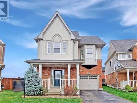 33 DECOURCY-IRELAND CIRCLE | 33 DECOURCY-IRELAND CIRCLE, Ajax