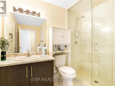 216 - 16 CONCORD PLACE | 216 - 16 CONCORD PLACE, Grimsby