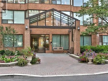 914 - 1270 MAPLE CROSSING BOULEVARD | 914 - 1270 MAPLE CROSSING BOULEVARD, Burlington