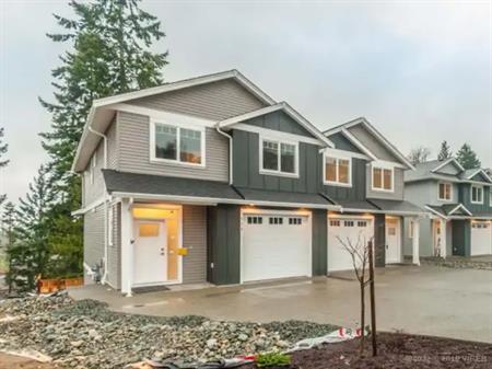 Spacious 3-bed, 4-bath semi-detached home in Hammond bay | 254 Golden Oaks Crescent, Nanaimo