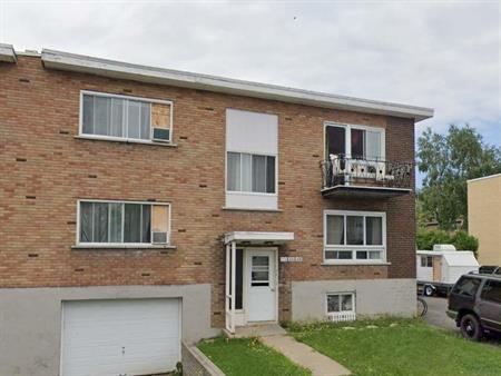 5 1/2 Terrebonne (avec garage) à louer