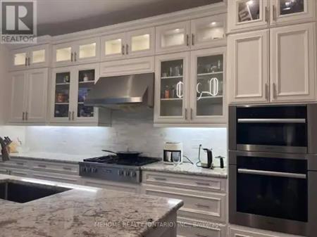 51 BRIDGEPOINTE COURT | 51 BRIDGEPOINTE COURT, Aurora