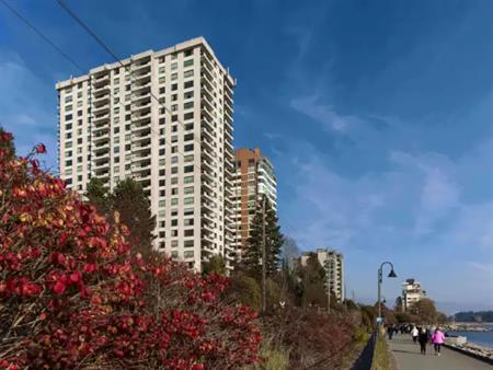 Shorewood Manor - West Vancouver | 2020 Bellevue Avenue, West Vancouver