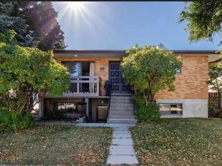 Cozy 1 Bedroom unit close to DT, SAIT and BVC. 1 bus to airport | Calgary