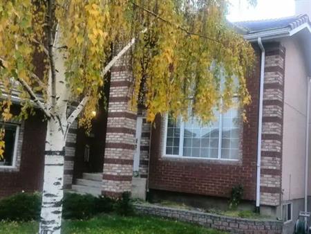 LEGAL SUITE 1600 sqft 3-BDRMs walkout new renovated ONLY $1600 | Calgary