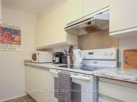406 - 270 BRITTANY DRIVE | 406 - 270 BRITTANY DRIVE, Ottawa
