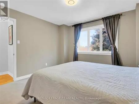 63 NEWBOROUGH CRESCENT | 63 NEWBOROUGH CRESCENT, Ottawa