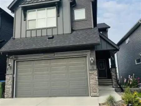 Beautiful, Well-Maintained Family Home in Livingston – Available Nov 1st | 15 Lucas Terrace Northwest, Calgary