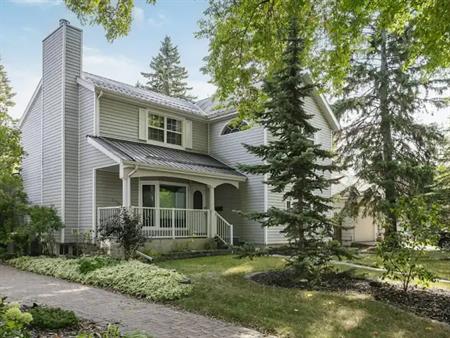 Renovated 6-Bed, 4-Bath Home in Prestigious Windsor Park/ UofA | 9119 117 Street Northwest, Edmonton