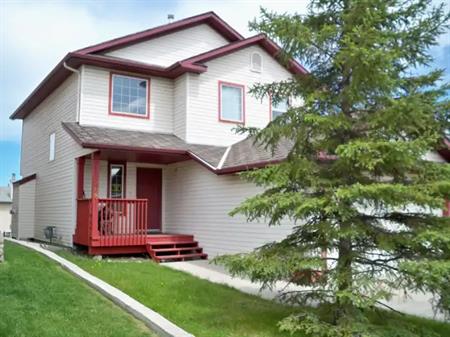 Very nice 5 Bedrooms in Hidden Valley | 268 Hidden Circl N. W, Calgary