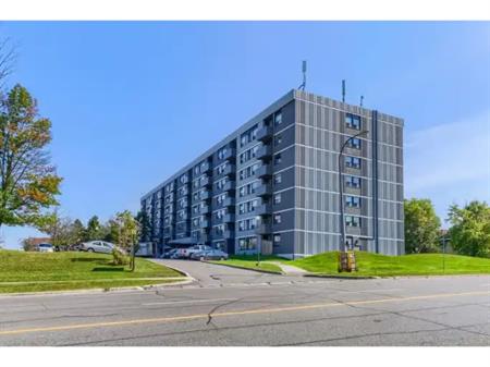 145 & 147 Wellington St. | 147 Wellington St., Aurora
