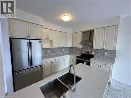 3 BEE Crescent | 3 BEE CRESCENT, Brantford