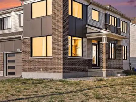 165 YEARLING CIRCLE | 165 YEARLING CIRCLE, Ottawa