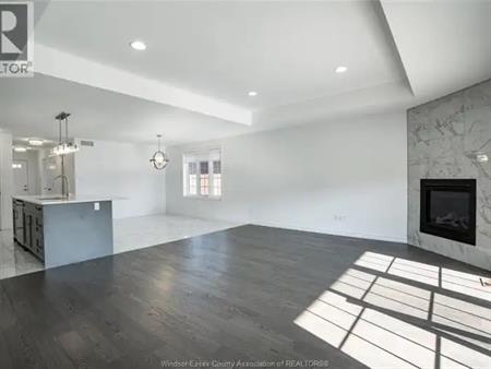 1151 PEABODY AVENUE | 1151 PEABODY AVENUE, Windsor