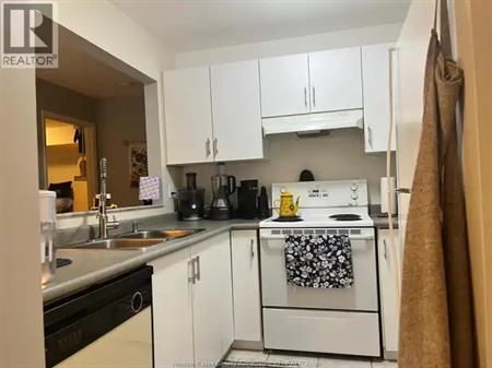 3000 SANDWICH Unit# #110 | 3000 SANDWICH Unit# #110, Windsor