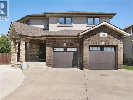 436 John Harvey | 436 John Harvey, Windsor
