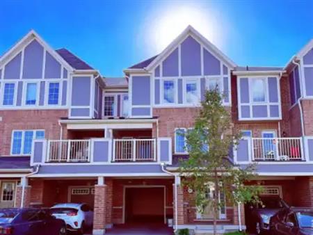 651 LAKING TERRACE | 651 LAKING TERRACE, Milton