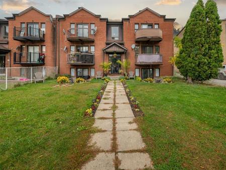 Grand appartement 4 1/2 Rivière-des-Prairies LIBRE