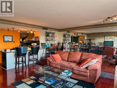 380 PELISSIER Unit# 1109 | 380 PELISSIER Unit# 1109, Windsor