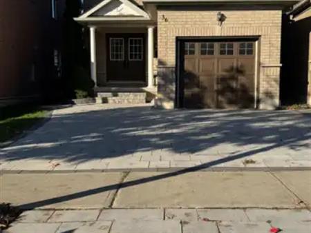 MAIN - 36 FOOTHILL STREET | MAIN - 36 FOOTHILL STREET, Whitby