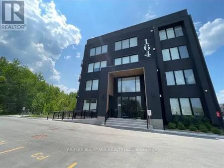 303 - 164 CEMETERY ROAD | 303 - 164 CEMETERY ROAD, Uxbridge
