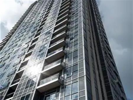 255 VILLAGE GREEN Square Unit# 2105 | 255 VILLAGE GREEN Square Unit# 2105, Scarborough
