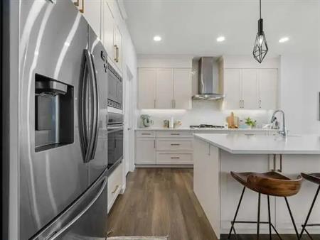 Fully upgraded property with unfinished basement | 240 Magnolia Heath Southeast, Calgary